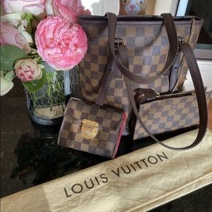 Louis Vuitton Damier Marais Bucket  Purse Bag & Matching Wallet Koala P15